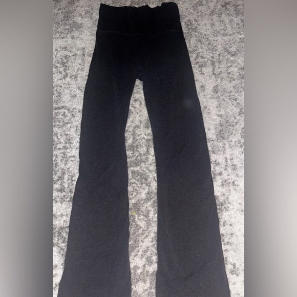 Aerie Grey OFFLINE Flared High-Waisted Leggings  Size: Small (embroidered fold) - Picture 1 of 4